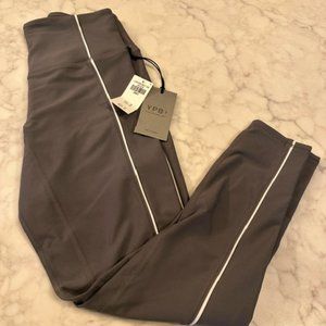 Abercrombie & Fitch YPB 7/8-Length Legging- small NWT- small gray with white pip